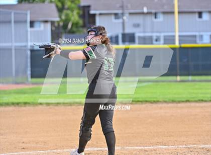 Thumbnail 1 in Golden vs Bear Creek photogallery.