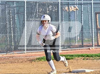 Thumbnail 3 in Golden vs Bear Creek photogallery.