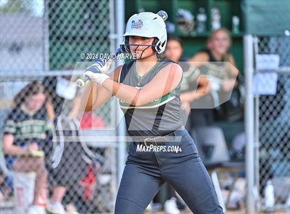 Thumbnail 3 in Golden vs Bear Creek photogallery.