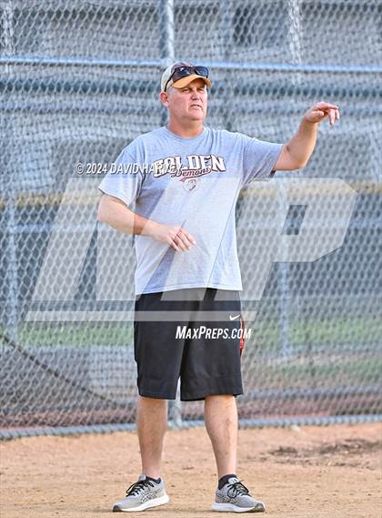 Thumbnail 1 in Golden vs Bear Creek photogallery.