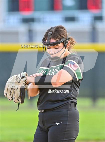 Thumbnail 3 in Golden vs Bear Creek photogallery.