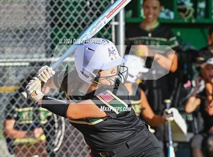 Thumbnail 3 in Golden vs Bear Creek photogallery.