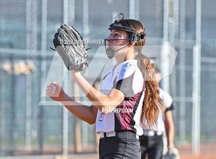 Thumbnail 3 in Golden vs Bear Creek photogallery.