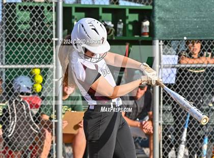 Thumbnail 1 in Golden vs Bear Creek photogallery.