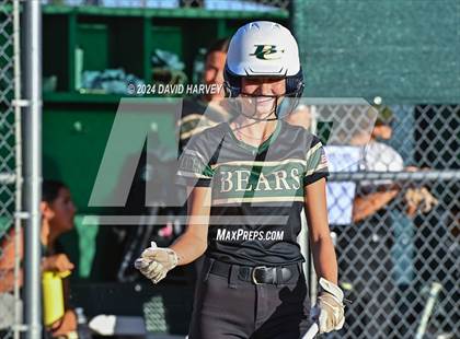 Thumbnail 3 in Golden vs Bear Creek photogallery.