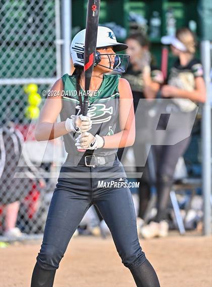 Thumbnail 2 in Golden vs Bear Creek photogallery.