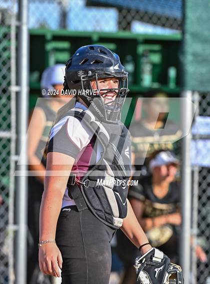 Thumbnail 3 in Golden vs Bear Creek photogallery.