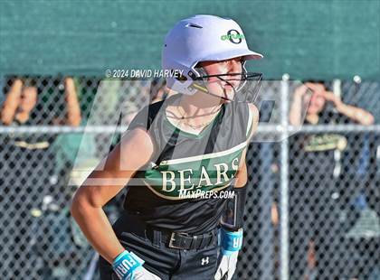 Thumbnail 1 in Golden vs Bear Creek photogallery.