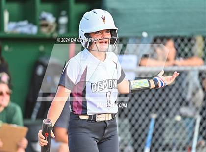 Thumbnail 1 in Golden vs Bear Creek photogallery.