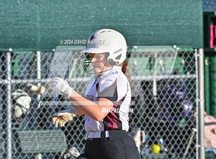 Thumbnail 2 in Golden vs Bear Creek photogallery.