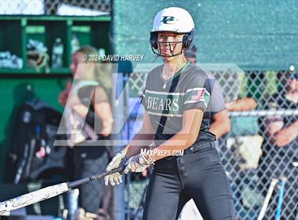 Thumbnail 1 in Golden vs Bear Creek photogallery.
