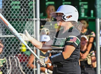 Thumbnail 1 in Golden vs Bear Creek photogallery.