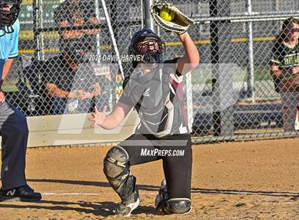 Thumbnail 1 in Golden vs Bear Creek photogallery.