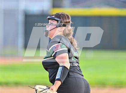 Thumbnail 1 in Golden vs Bear Creek photogallery.