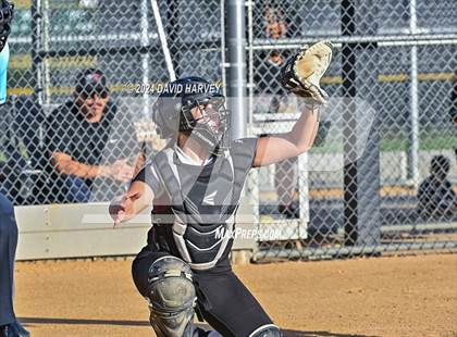 Thumbnail 2 in Golden vs Bear Creek photogallery.