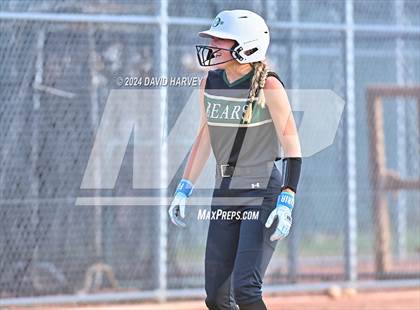 Thumbnail 3 in Golden vs Bear Creek photogallery.