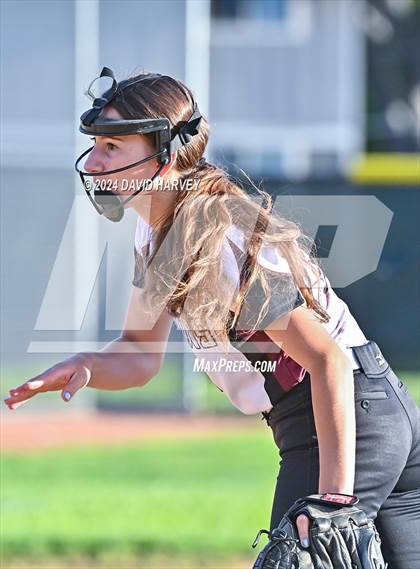 Thumbnail 1 in Golden vs Bear Creek photogallery.