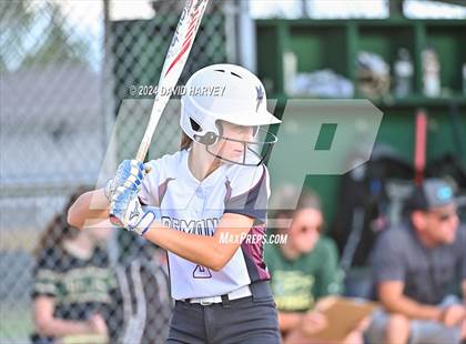 Thumbnail 1 in Golden vs Bear Creek photogallery.