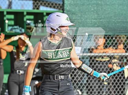Thumbnail 2 in Golden vs Bear Creek photogallery.