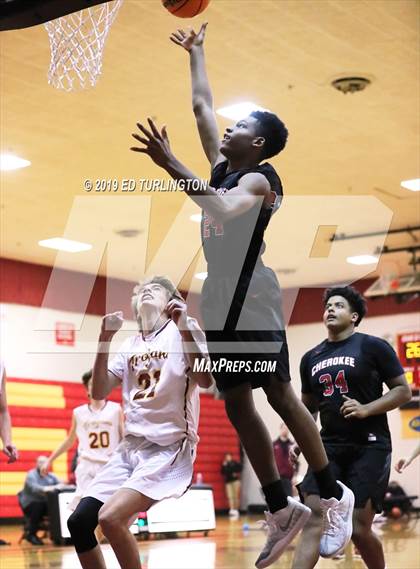 Thumbnail 3 in Cherokee @ Lassiter photogallery.