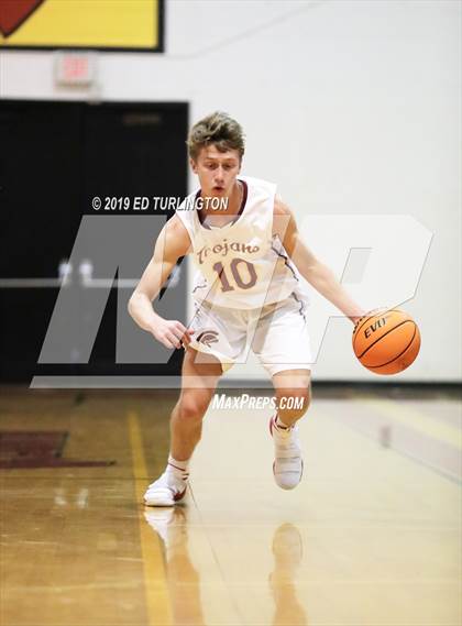 Thumbnail 2 in Cherokee @ Lassiter photogallery.