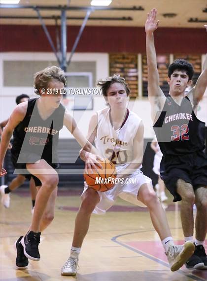 Thumbnail 1 in Cherokee @ Lassiter photogallery.