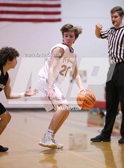 Thumbnail 1 in Cherokee @ Lassiter photogallery.