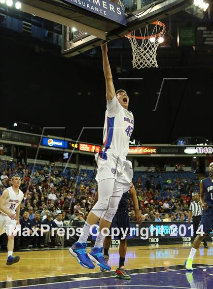 Thumbnail 3 in Folsom vs. St. John Bosco (CIF State D2 Final) photogallery.