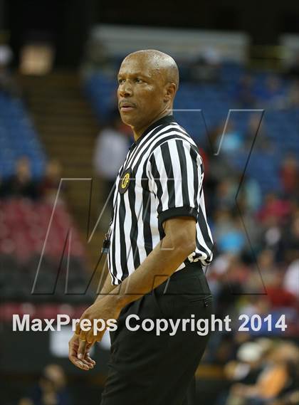 Thumbnail 1 in Folsom vs. St. John Bosco (CIF State D2 Final) photogallery.