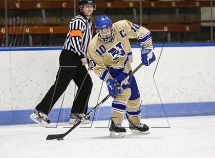 Thumbnail 1 in Newtown vs. Tri-Town (CIAC Division III Semifinal) photogallery.