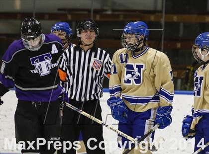 Thumbnail 3 in Newtown vs. Tri-Town (CIAC Division III Semifinal) photogallery.