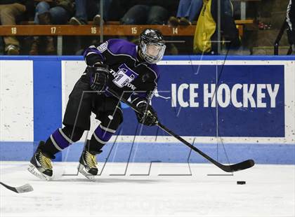 Thumbnail 1 in Newtown vs. Tri-Town (CIAC Division III Semifinal) photogallery.