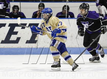 Thumbnail 1 in Newtown vs. Tri-Town (CIAC Division III Semifinal) photogallery.