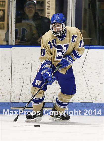 Thumbnail 1 in Newtown vs. Tri-Town (CIAC Division III Semifinal) photogallery.