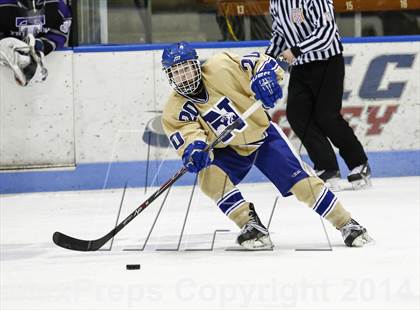 Thumbnail 3 in Newtown vs. Tri-Town (CIAC Division III Semifinal) photogallery.