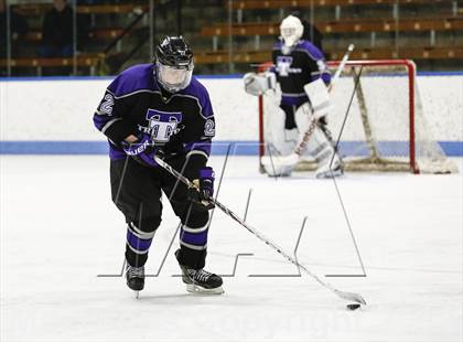 Thumbnail 1 in Newtown vs. Tri-Town (CIAC Division III Semifinal) photogallery.