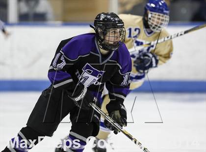 Thumbnail 1 in Newtown vs. Tri-Town (CIAC Division III Semifinal) photogallery.