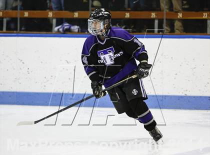 Thumbnail 3 in Newtown vs. Tri-Town (CIAC Division III Semifinal) photogallery.