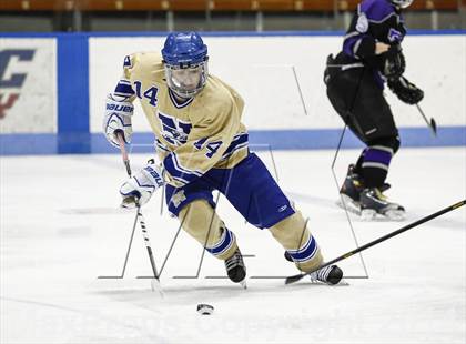 Thumbnail 1 in Newtown vs. Tri-Town (CIAC Division III Semifinal) photogallery.