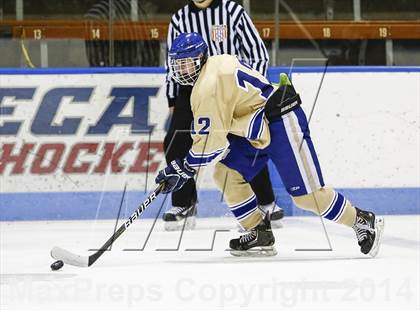 Thumbnail 2 in Newtown vs. Tri-Town (CIAC Division III Semifinal) photogallery.