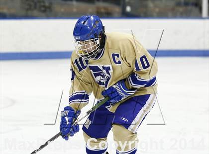 Thumbnail 3 in Newtown vs. Tri-Town (CIAC Division III Semifinal) photogallery.
