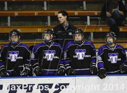 Thumbnail 2 in Newtown vs. Tri-Town (CIAC Division III Semifinal) photogallery.