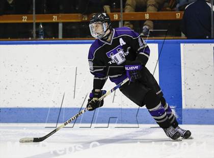 Thumbnail 1 in Newtown vs. Tri-Town (CIAC Division III Semifinal) photogallery.