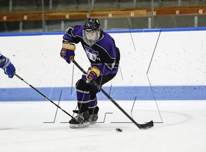 Thumbnail 1 in Newtown vs. Tri-Town (CIAC Division III Semifinal) photogallery.