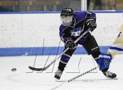 Thumbnail 1 in Newtown vs. Tri-Town (CIAC Division III Semifinal) photogallery.
