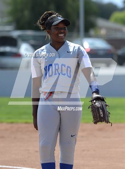 Thumbnail 2 in Mater Dei Catholic @ Norco photogallery.