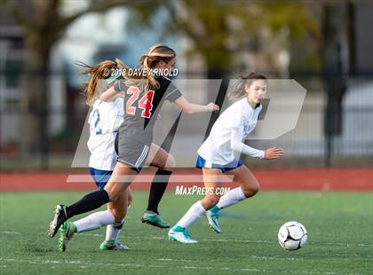 Thumbnail 2 in Winchester vs. Danvers (MIAA Division 2 North Final) photogallery.