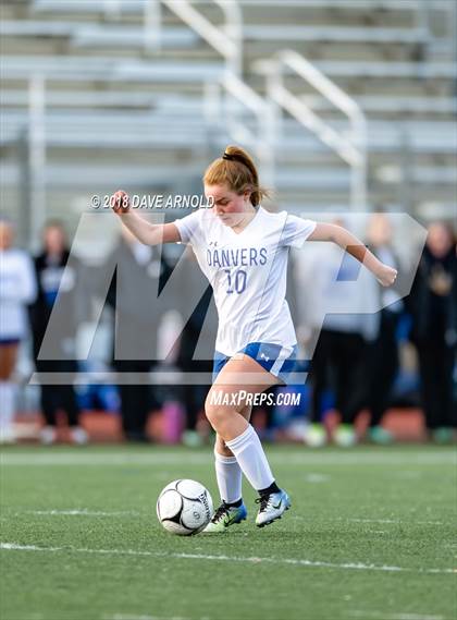 Thumbnail 2 in Winchester vs. Danvers (MIAA Division 2 North Final) photogallery.