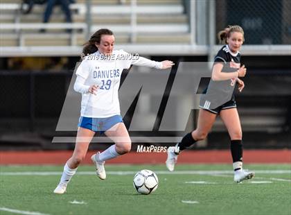 Thumbnail 2 in Winchester vs. Danvers (MIAA Division 2 North Final) photogallery.