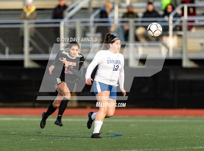 Thumbnail 2 in Winchester vs. Danvers (MIAA Division 2 North Final) photogallery.